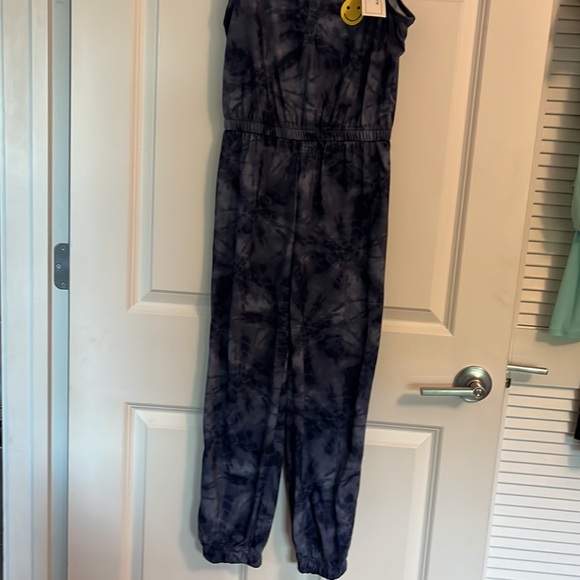 😁SMILY FACE🫩EMOJI JUMPSUIT TIEDYE BLUE🫶🏼 LARGE 10/12 NWT 🏷️ OLD NAVY - Picture 6 of 8